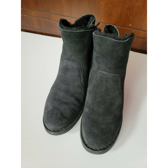 Ugg Naiyah Lace Back Genuine Shearling Boot Black Suede Size 8  #1020144 - Picture 4 of 10